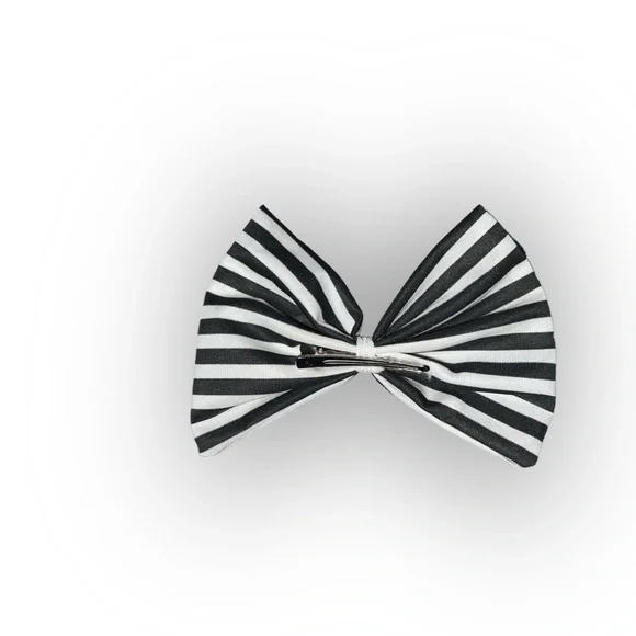 DOLLSKILL CHEERLEADER HALLOWEEN COSTUME - Picture 3 of 7